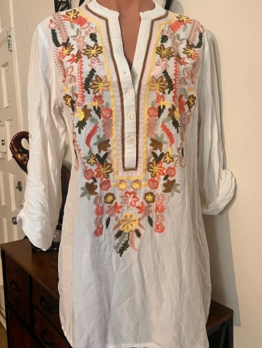 Solitaire White Embroidered V-Neck Tunic Top - Floral Detail